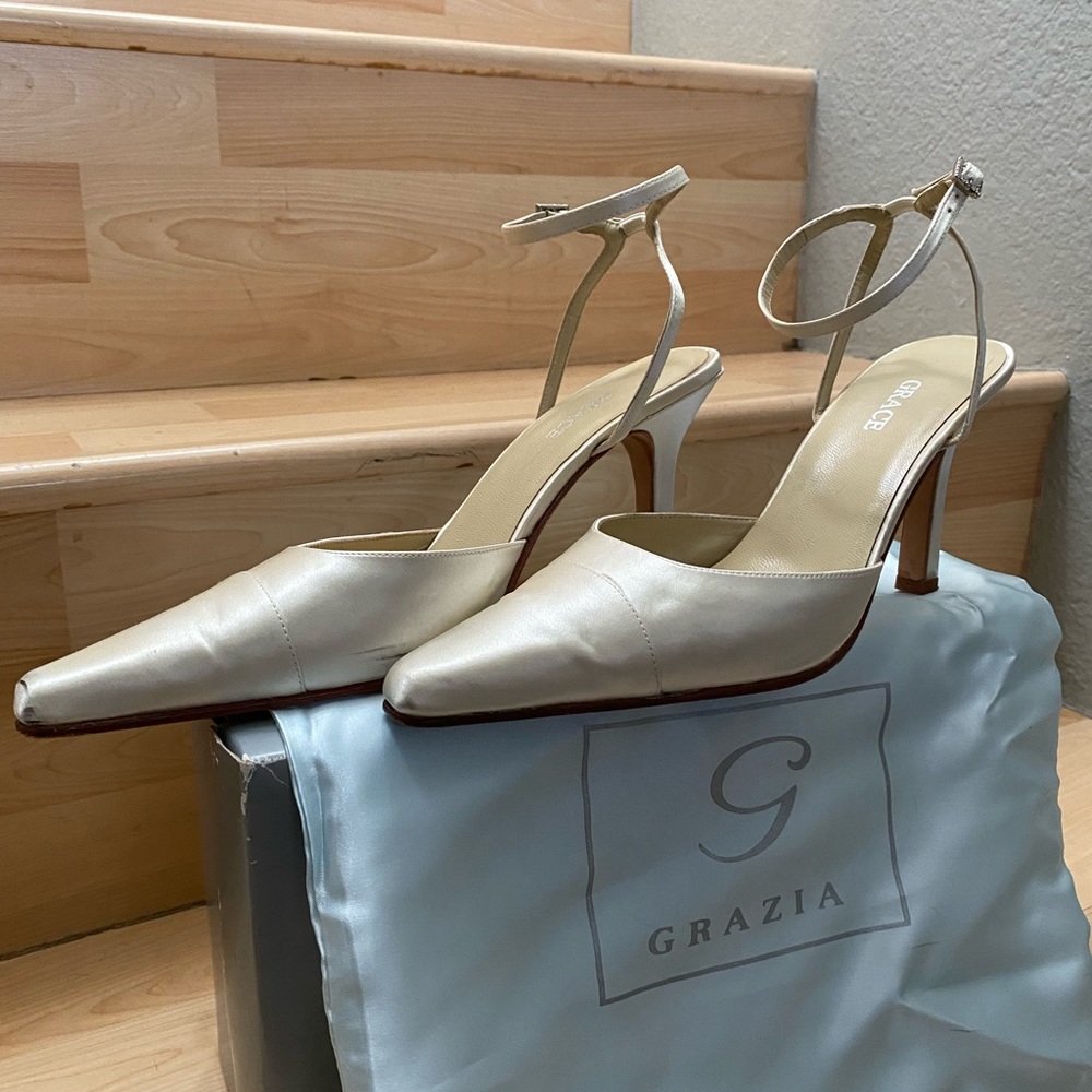 Grazia beige satin heels-Free Shipping